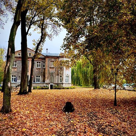 Agroturystyka Hotel Noclegi Palac Camping Wałcz Exteriör bild