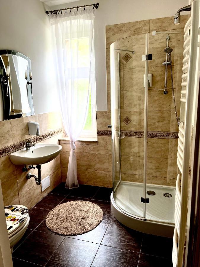 Agroturystyka Hotel Noclegi Palac Camping Wałcz Exteriör bild
