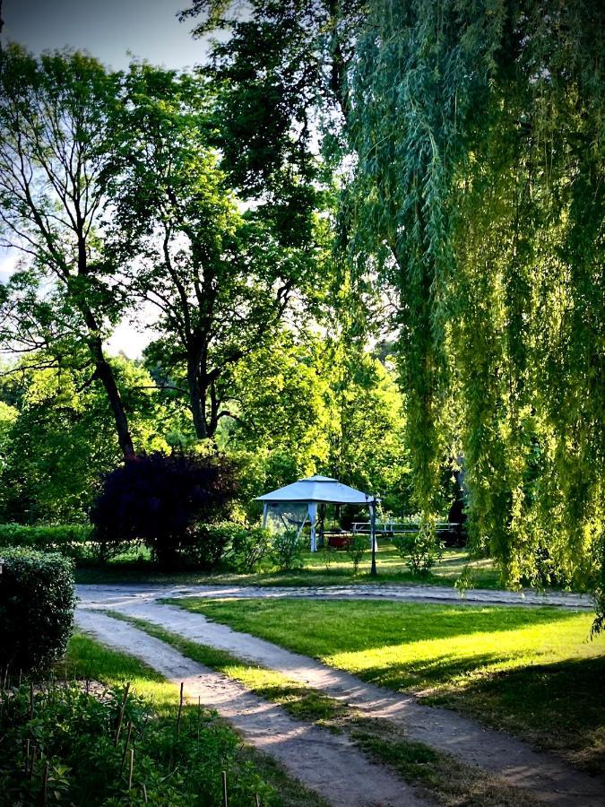 Agroturystyka Hotel Noclegi Palac Camping Wałcz Exteriör bild